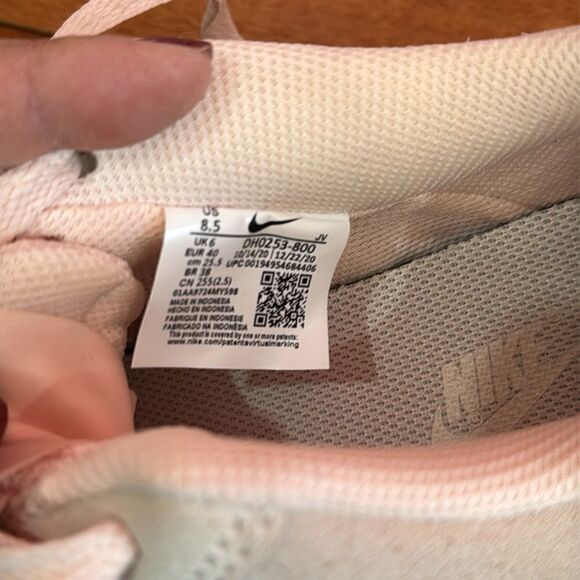 Nike Women's Court Vision Low Fashion Athletic Sneakers Orange Pearl size 8.5 - Picture 7 of 7